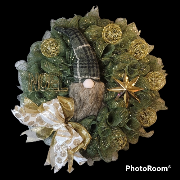 Large size Gnome Noel Golden Bow Wreath - Picture 3 of 4